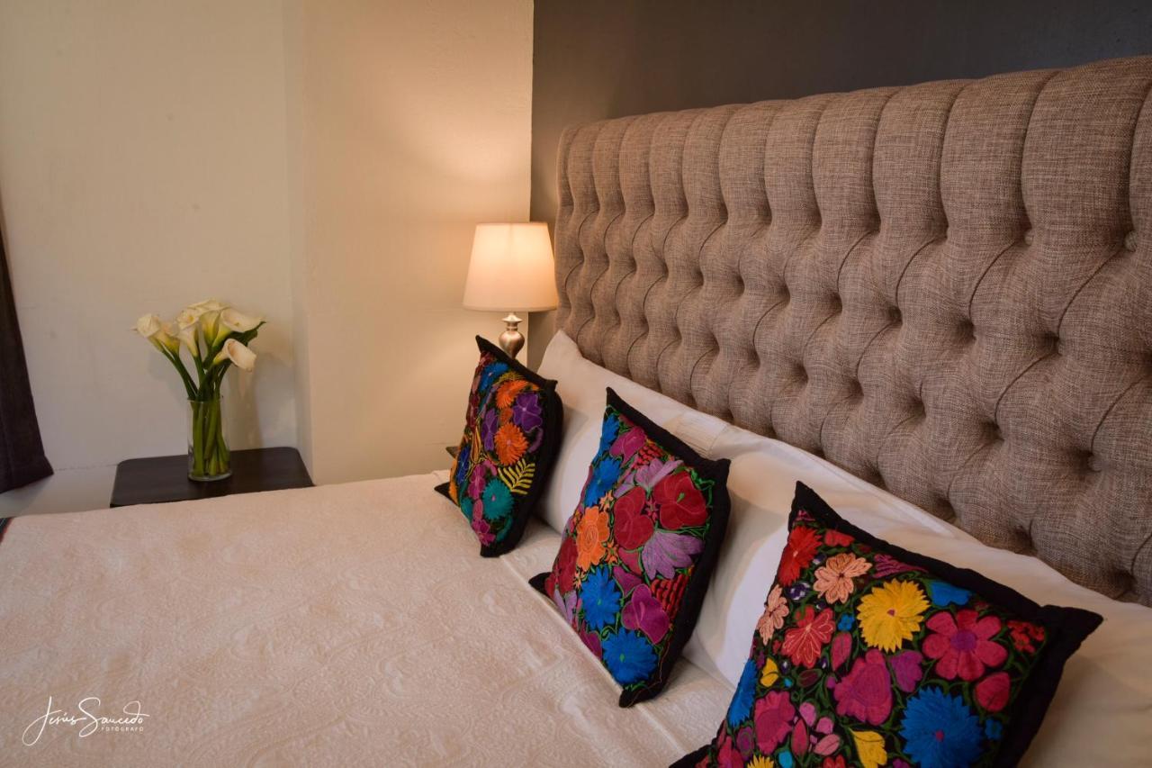 Del Centro Hotel Бернал Екстериор снимка