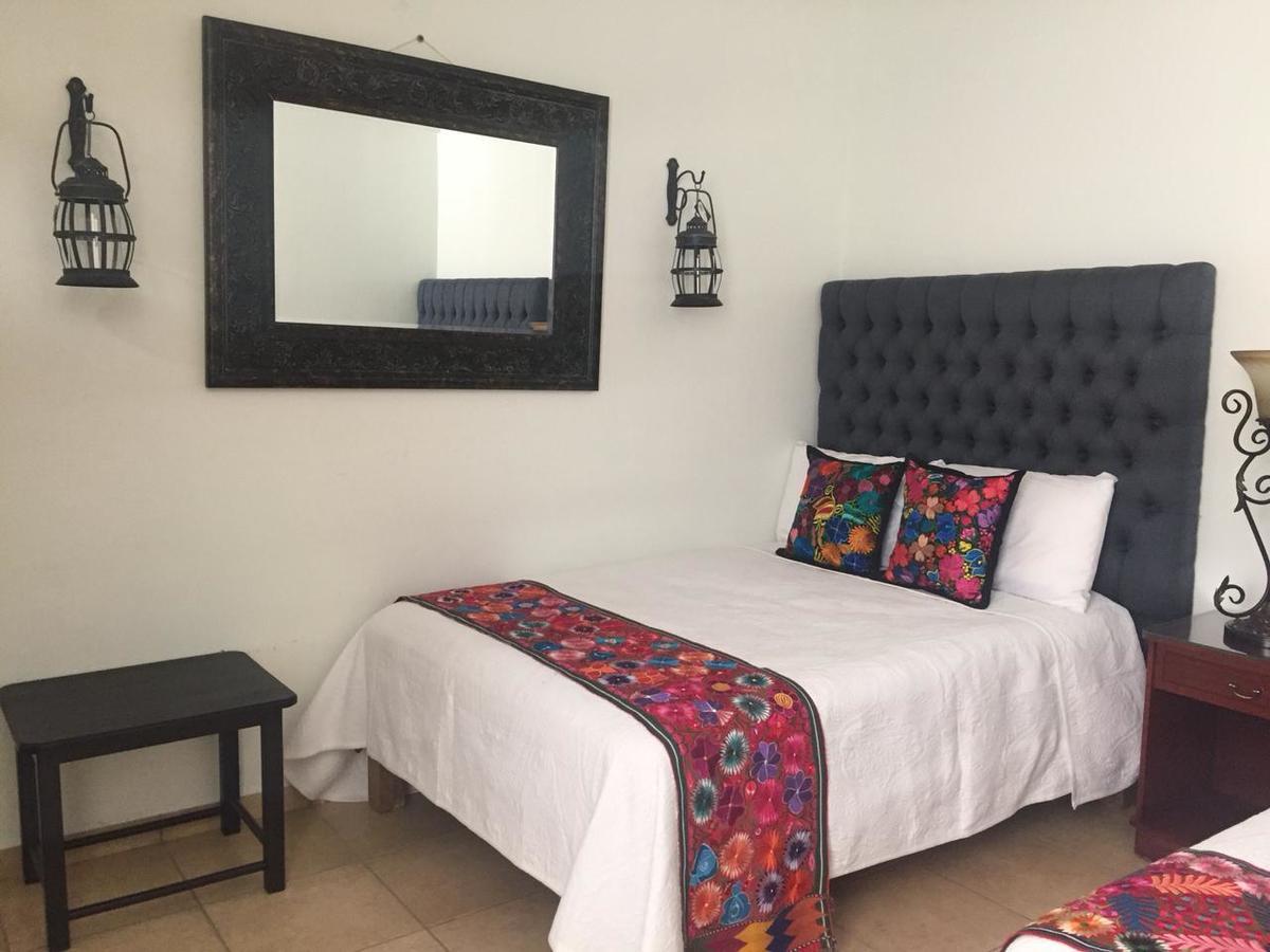 Del Centro Hotel Бернал Екстериор снимка