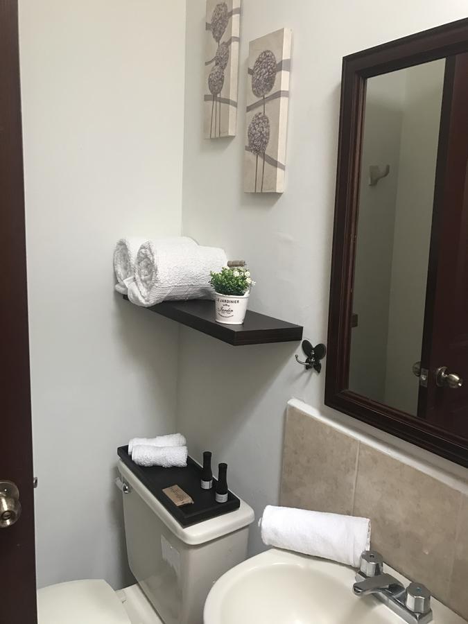 Del Centro Hotel Бернал Екстериор снимка